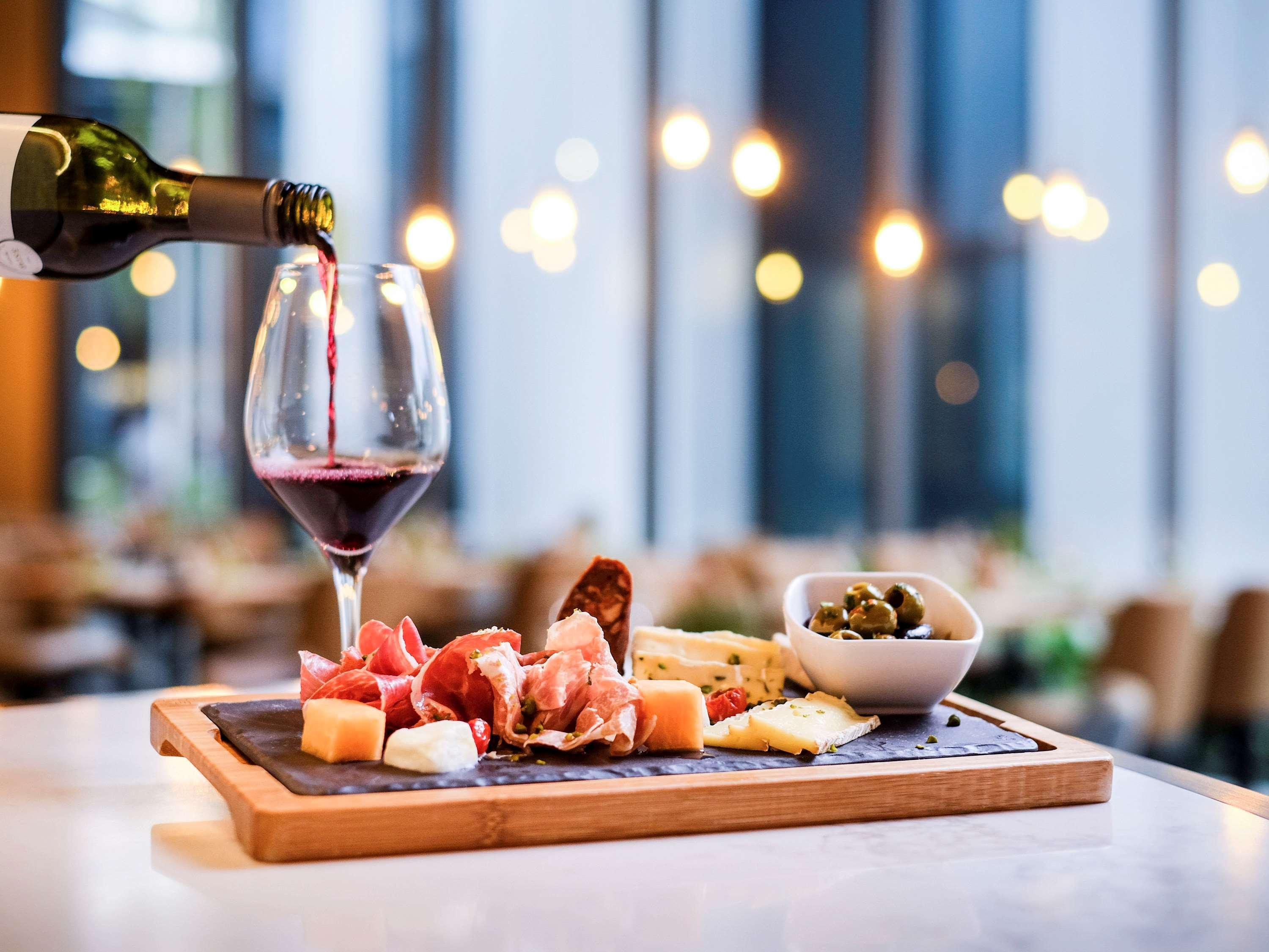 Mercure Singapore On Stevens Εξωτερικό φωτογραφία